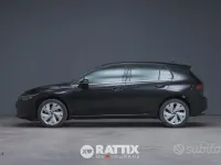 Usata VW Golf VIII Style 150 CV (110 kW) 2025 Grenadill black metallizzato Berlina
