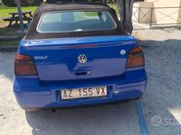 Usata VW Golf Cabriolet 101 CV (74 kW) 1998 Blu Cabrio