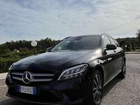 Usata Mercedes C180 Business 122 CV (89 kW) 2019 Nero Station wagon
