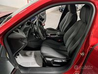 Usata Peugeot 2008 Allure 101 CV (74 kW) 2024 Rosso SUV