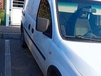 Usata Opel Combo 97 CV (71 kW) 2010 Monovolume