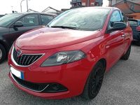 Usata Lancia Ypsilon Silver 69 CV (50 kW) 2021 Rosso Utilitaria