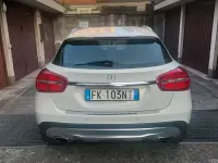 Usata Mercedes GLA180 122 CV (89 kW) 2016 Bianco SUV
