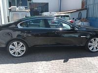 Usata Jaguar XF 200 CV (147 kW) 2014 Nero Berlina
