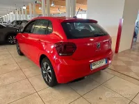 Usata VW Polo Comfortline 80 CV (58 kW) 2021 Rosso pastello Utilitaria