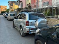 Usata Toyota RAV4 116 CV (85 kW) 2004 Grigio SUV