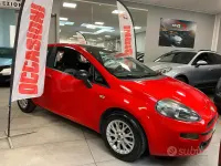 Usata Fiat Punto S 84 CV (61 kW) 2012 Rosso Utilitaria