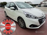 Usata Peugeot 208 Allure 83 CV (61 kW) 2019 Bianco Utilitaria