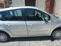 Usata Renault Grand Modus 75 CV (55 kW) 2011 Grigio Monovolume