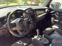 Usata Mini Cooper SE 75 kW (102 CV) 2022 Nero Utilitaria