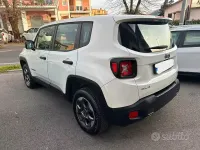 Usata Jeep Renegade Sport 120 CV (88 kW) 2017 Bianco SUV
