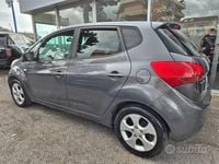 Usata Kia Venga 89 CV (65 kW) 2010 Grigio Utilitaria