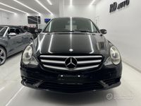 Usata Mercedes R320 224 CV (164 kW) 2007 Nero Monovolume