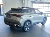 Usata Omoda 5 147 CV (108 kW) 2025 Khaki white & carbon crystal b SUV