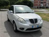 Usata Lancia Ypsilon 77 CV (56 kW) 2009 Argento Utilitaria