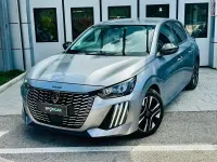Usata Peugeot 208 Allure 101 CV (74 kW) 2025 Grigio Utilitaria