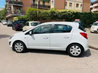Usata Opel Corsa 75 CV (55 kW) 2011 Bianco Utilitaria