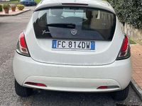 Usata Lancia Ypsilon Silver 69 CV (50 kW) 2016 Utilitaria