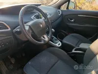 Usata Renault Scénic III 110 CV (80 kW) 2009 Nero Monovolume