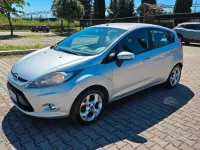 Usata Ford Fiesta Titanium 80 CV (58 kW) 2013 Grigio Berlina