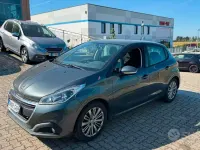 Usata Peugeot 208 82 CV (60 kW) 2017 Grigio Utilitaria