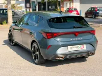 Usata Cupra Leon 204 CV (150 kW) 2025 Grigio pastello Berlina