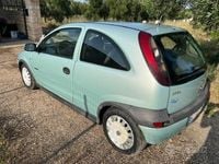 Usata Opel Corsa Comfort 58 CV (42 kW) 2002 Verde Utilitaria