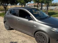 Usata Lancia Ypsilon 69 CV (50 kW) 2018 Grigio Utilitaria