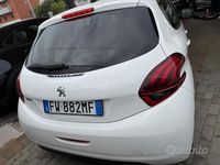 Usata Peugeot 208 Allure 82 CV (60 kW) 2019 Bianco Utilitaria