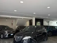 Usata Lancia Ypsilon Platinum 69 CV (50 kW) 2016 Nero Utilitaria