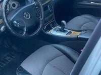 Usata Mercedes E270 Avantgarde 177 CV (130 kW) 2004 Argento Berlina