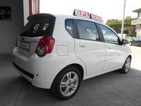 Usata Chevrolet Aveo 81 CV (59 kW) 2009 Bianco Berlina