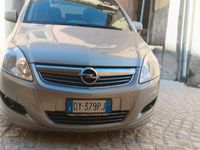 Usata Opel Zafira 2009 Grigio Monovolume