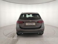 Käytetty Mercedes B180 116 HP (85 kW) 2019 Harmaa Tila-auto