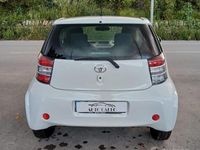 Usata Toyota iQ Sol 68 CV (50 kW) 2011 Bianco Utilitaria