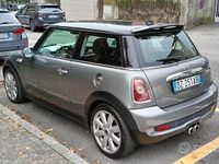 Usata Mini Cooper S 174 CV (127 kW) 2010 Grigio Utilitaria