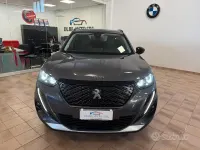 Usata Peugeot 2008 GT 131 CV (96 kW) 2022 Grigio SUV