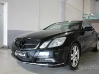 Usata Mercedes E350 231 CV (169 kW) 2009 Nero Coupé