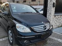 Begagnad Mercedes B200 140 HK (102 kW) 2007 Svart Minibuss