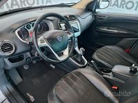 Usata Lancia Delta 120 CV (88 kW) 2011 Grigio Utilitaria