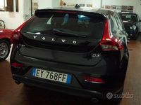 Usata Volvo V40 Kinetic 149 CV (109 kW) 2015 Nero Berlina