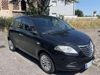 Usata Lancia Ypsilon Gold 95 CV (69 kW) 2015 Nero Utilitaria