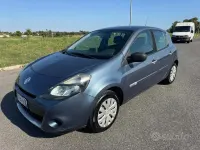 Usata Renault Clio II Dynamique 75 CV (55 kW) 2011 Marrone Berlina