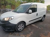 Usata Fiat Doblò Easy 104 CV (76 kW) 2018 Bianco Monovolume