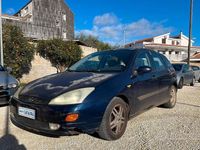 Begagnad Ford Focus 90 HK (66 kW) 2000 Blå Kombi