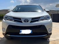 Usata Toyota RAV4 Edition 150 CV (110 kW) 2014 Bianco SUV