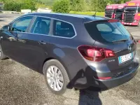 Usata Opel Astra Cosmo 125 CV (91 kW) 2011 Grigio Station wagon