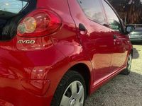 Usata Toyota Aygo 68 CV (50 kW) 2009 Rosso Utilitaria