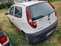 Usata Fiat Punto 69 CV (50 kW) 2006 Bianco Utilitaria