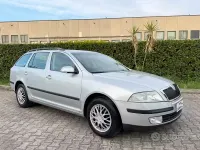 Begagnad Skoda Octavia 105 HK (77 kW) 2008 Grå Kombi